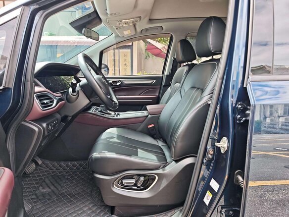 2021 GAC Trumpchi M6, синий, 1420000 рублей - вид 10