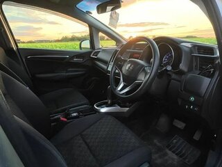 2015 Honda Fit III, серебристый, 880000 рублей, вид 4
