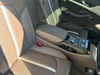 2016 Audi A8 III (D4) Рестайлинг, чёрный, 3650000 рублей, вид 5