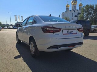 2026 Lada (ВАЗ) Vesta I Рестайлинг (NG), белый, 1715900 рублей, вид 3
