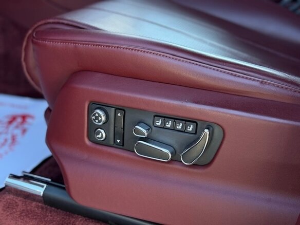 2018 Bentley Bentayga I, чёрный - вид 10