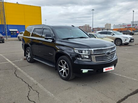 2017 Chevrolet Tahoe IV, чёрный, 4800000 рублей, вид 4