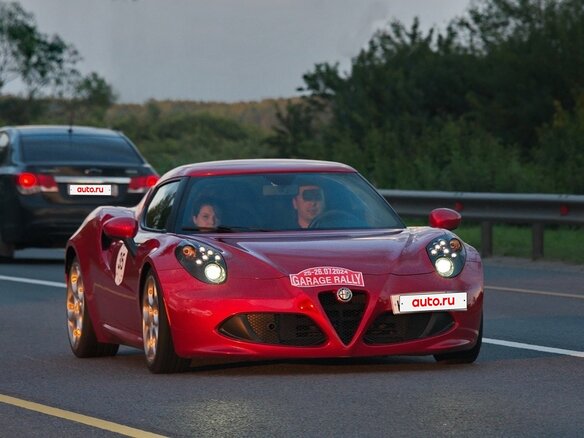 2014 Alfa Romeo 4C, красный, 10000000 рублей - вид 30