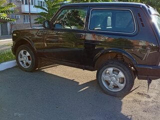 2016 Lada (ВАЗ) 2121 (4x4) Urban I Рестайлинг, чёрный, 700000 рублей, вид 4