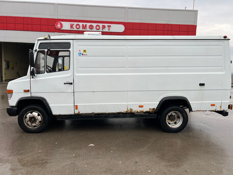 2006 Mercedes-Benz Vario, белый, 780000 рублей, вид 2