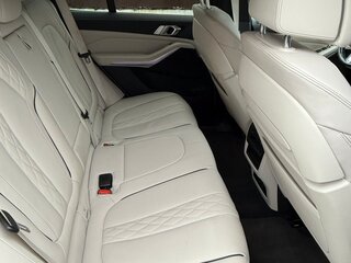 2020 BMW X5 M50d IV (G05/G18), белый, 7600000 рублей, вид 5
