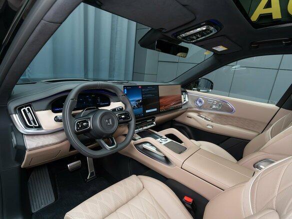 2026 Zeekr 8X 70 kWh, чёрный, 12200000 рублей - вид 34