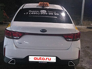 2021 Kia Rio IV Рестайлинг, белый, 1000000 рублей, вид 1