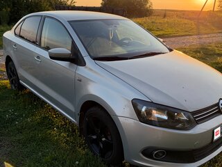2014 Volkswagen Polo V, серебристый, 670000 рублей, вид 2