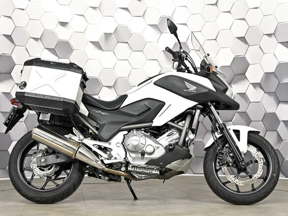 2012 Honda NC 700X, белый - вид 2