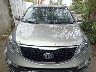 2015 Kia Sportage III Рестайлинг, серебристый, 850000 рублей, вид 1