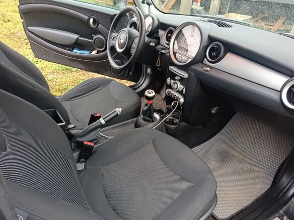 2008 Mini Hatch Cooper D II (R56), чёрный, 950000 рублей - вид 6