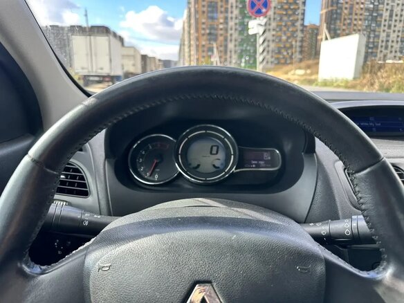 2014 Renault Fluence I Рестайлинг, белый, 550000 рублей - вид 8