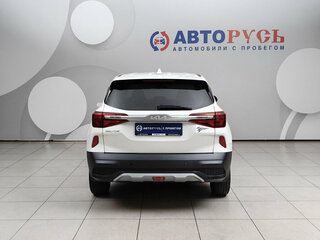 2021 Kia Seltos I, белый, 2071000 рублей, вид 4