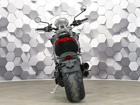 2021 Triumph Rocket 3, чёрный, 1699000 рублей - вид 5