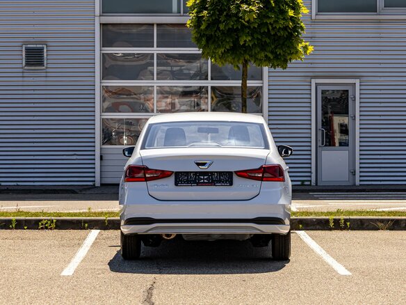 2023 Jetta VA3, белый, 1375000 рублей - вид 4
