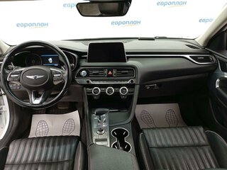 2019 Genesis G70 I, белый, 1970000 рублей, вид 5