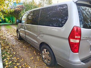 2011 Hyundai Grand Starex I, серый, 1660000 рублей, вид 3