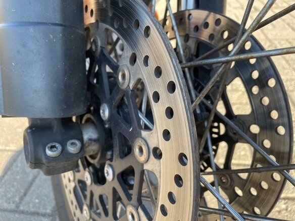 2013 Triumph Tiger 800, белый, 680000 рублей - вид 13