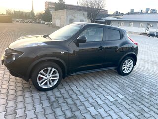 2011 Nissan Juke I, чёрный, 1100000 рублей, вид 4