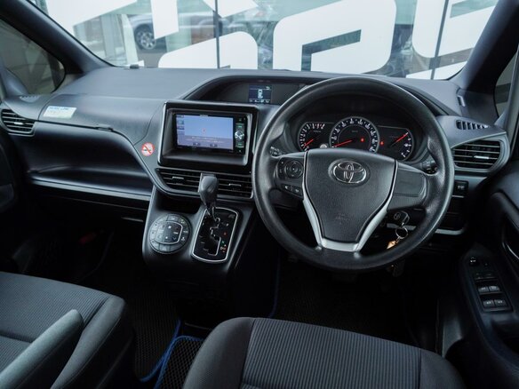2017 Toyota Noah III (R80) Рестайлинг, чёрный, 2299000 рублей - вид 9