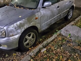 2001 Nissan Micra II (K11), серебристый, 370000 рублей, вид 1