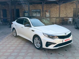 2019 Kia Optima IV Рестайлинг, белый, 1705000 рублей, вид 3