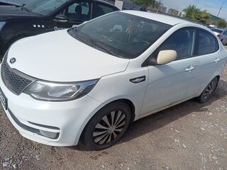 2016 Kia Rio III Рестайлинг, белый, 471500 рублей, вид 1