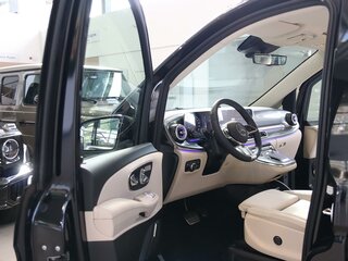 2026 Mercedes-Benz V-Класс Long 300 d длинный III (W447) Рестайлинг 2, чёрный, 14800000 рублей, вид 5
