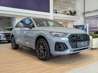 2026 Audi Q5 L 45 TFSI II (FY) Рестайлинг, серый, 6090000 рублей, вид 3