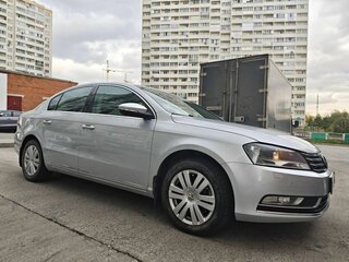 2011 Volkswagen Passat B7, серебристый, 1150000 рублей, вид 2