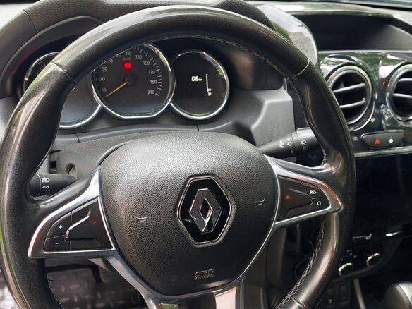 2019 Renault Duster I Рестайлинг, чёрный, 1100000 рублей - вид 5