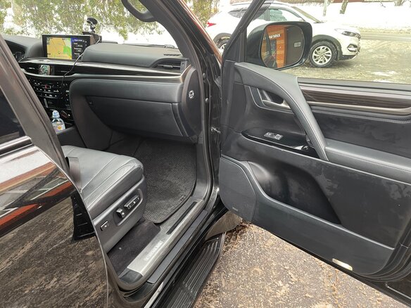 2019 Lexus LX 450d III Рестайлинг 2, чёрный, 8450000 рублей - вид 7