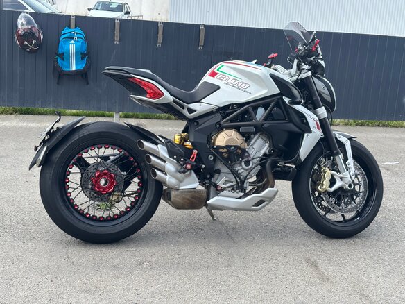 2014 MV Agusta Dragster 800, белый, 790000 рублей - вид 19