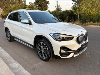 2022 BMW X1 Long 20Li sDrive II (F48) Рестайлинг, белый, 2290000 рублей, вид 3