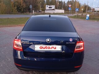 2017 Skoda Octavia III (A7) Рестайлинг, синий, 1330000 рублей, вид 5