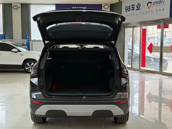 2026 Jetta VS8, серый, 1650000 рублей - вид 6