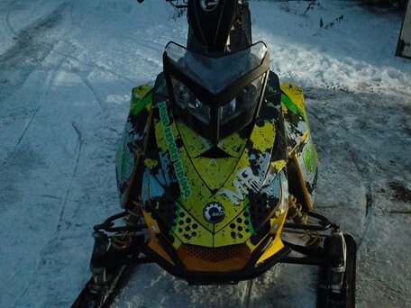2008 BRP Ski-Doo Summit 800, жёлтый, 550000 рублей, вид 1