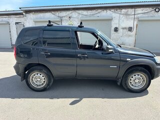 2012 Chevrolet Niva I Рестайлинг, чёрный, 600000 рублей, вид 2