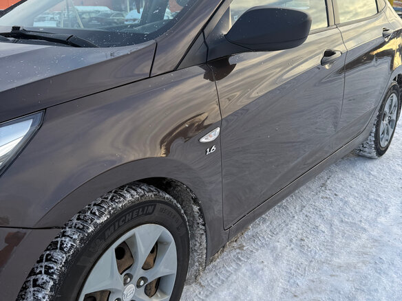 2015 Hyundai Solaris I Рестайлинг, коричневый, 850000 рублей - вид 5