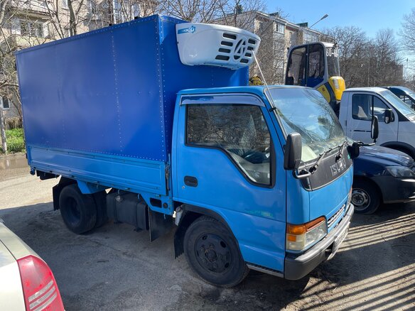 1997 Isuzu Elf (N-series), синий, 1400000 рублей - вид 3