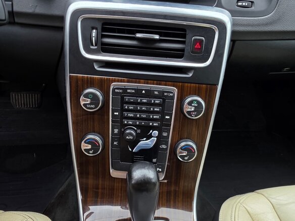 2011 Volvo S60 II, синий, 1250000 рублей - вид 7