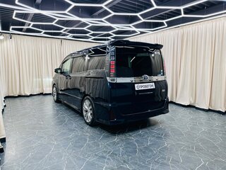 2016 Toyota Voxy III (R80), синий, 1899000 рублей, вид 4