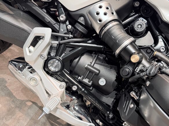 2026 BMW R 12 Nine T, белый, 1999000 рублей - вид 27