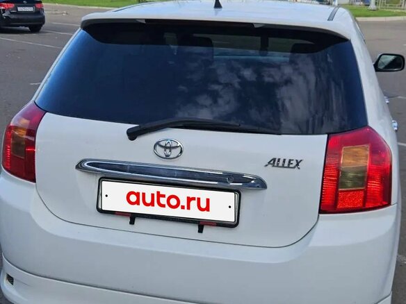 2001 Toyota Allex I, белый, 610000 рублей - вид 4