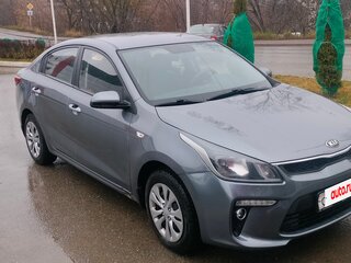 2019 Kia Rio IV, серый, 1100000 рублей, вид 1