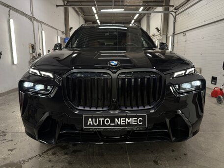 2026 BMW X7 40d I (G07) Рестайлинг, чёрный, 19000000 рублей, вид 2