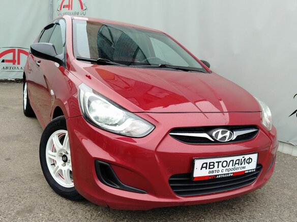 2013 Hyundai Solaris I, красный, 699000 рублей - вид 3