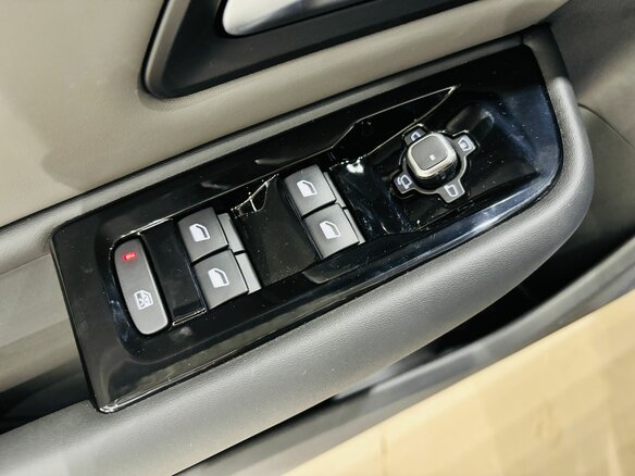 2024 Citroen C5 X, серый - вид 22