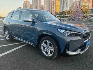 2023 BMW X1 Long 20Li sDrive III (U11/U12), серебристый, 2666777 рублей, вид 3